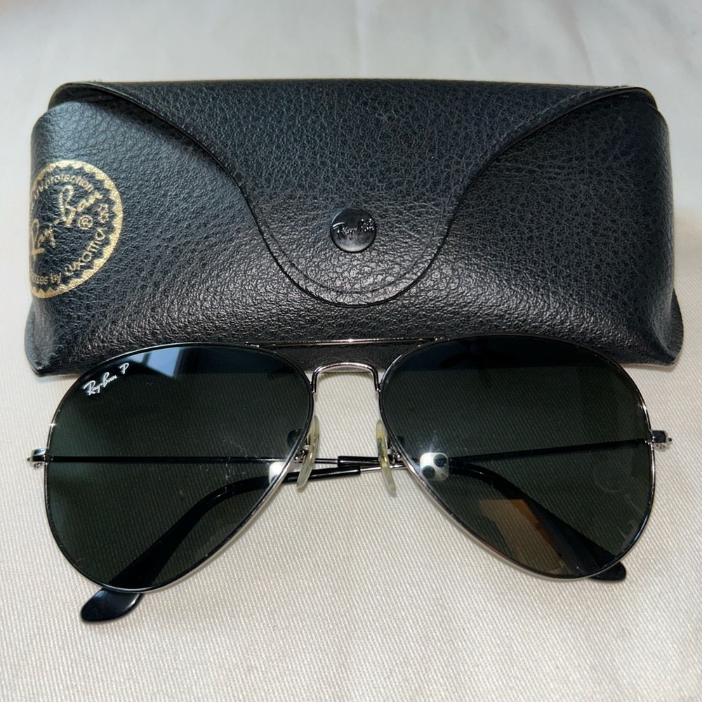 Custom Ray-Ban Polarized Black Aviator Sunglasses with Case